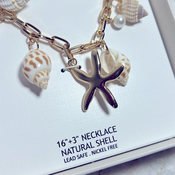 House of Harlow 1960 Gold and White Natural Shell Necklace - Picture 6 of 6